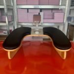 Apoya manos premium con base de madera y porta celular — imagen 5
