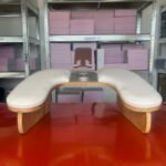 Apoya manos premium con base de madera y porta celular — imagen 2