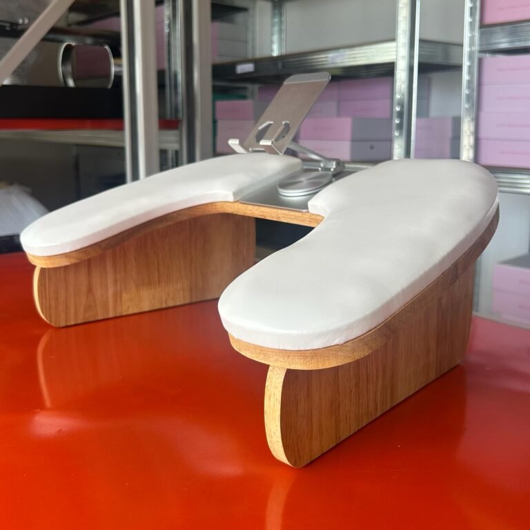 Apoya manos premium con base de madera y porta celular